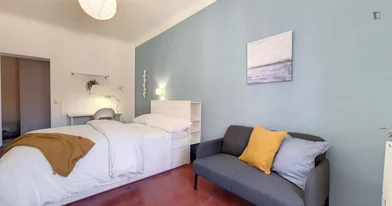 Stanza privata in CORSO GARIBALDI, immagine 2 di 13