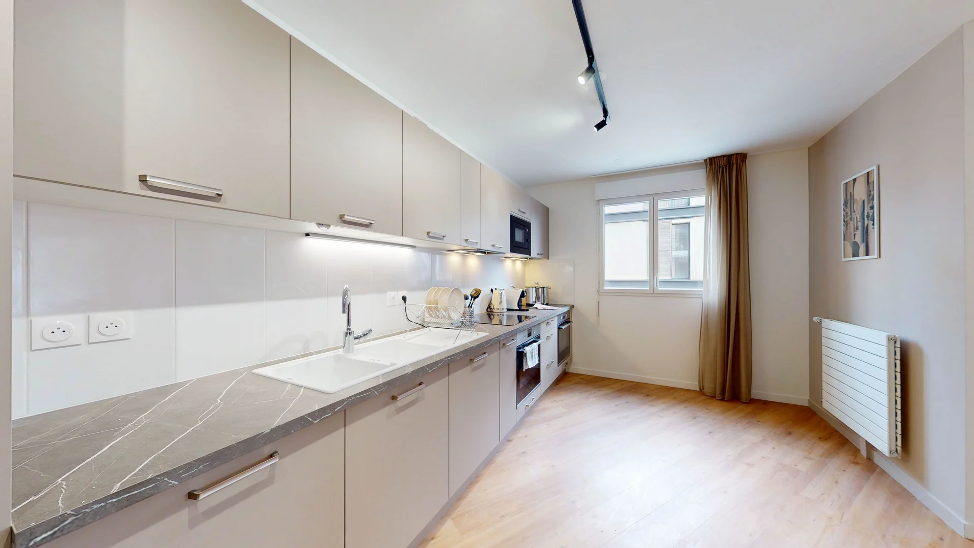 Habitación para estudiantes en  con modernas comodidades