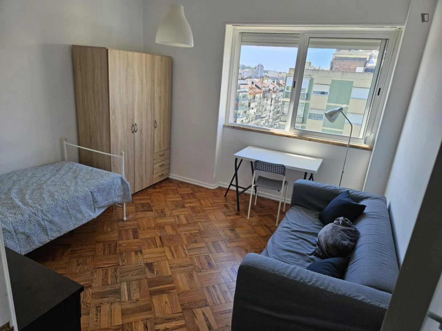 Economical student room with convenient location in 