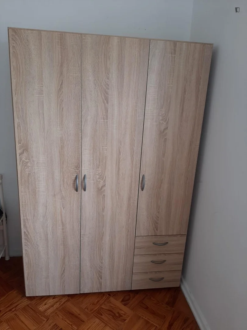 Budget-friendly student room close to campus in 