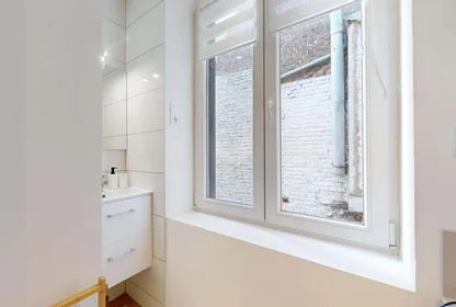 Private room at 79 Bis Rue d'Artois, 59000 Lille, France, image 5 of 18