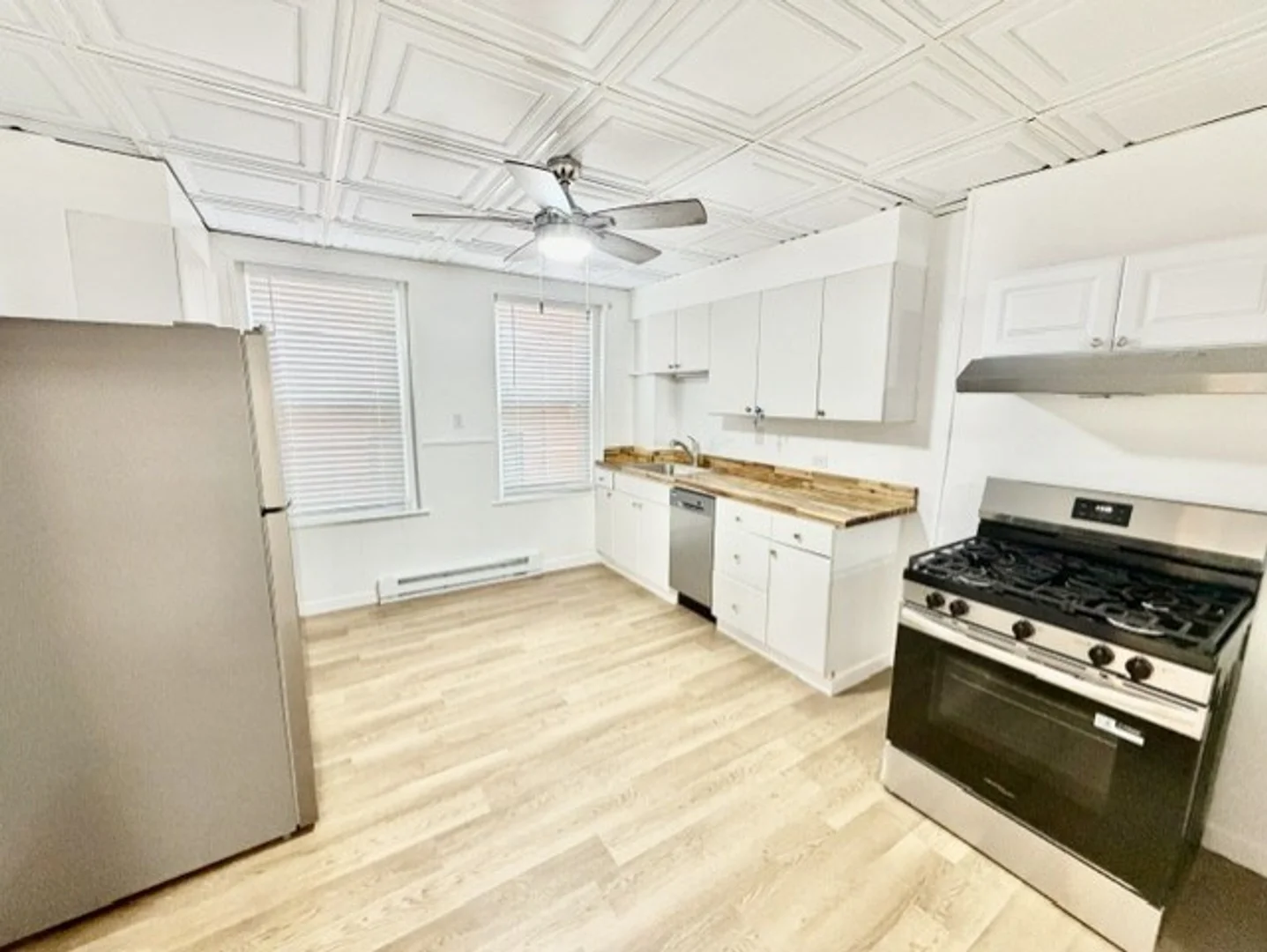 2, Baldwin Pl., Unit 1R, Beacon Hill, Boston, MA, 02113
