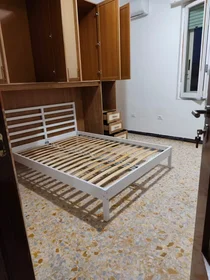 Stanza privata in Via Torres, , immagine 1 di 10