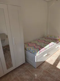 Habitación privada en Calle Cantabria, , imagen 3 de 10
