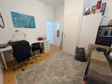 Alojamiento entero en Rodenrijsestraat, Noord, imagen 5 de 10