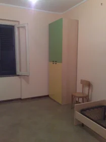 Özel oda konumu via Generale Luigi Cadorna, 1 7 görüntüsü