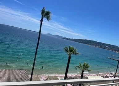 Private room at Antibes, 06160, image 7 of 15