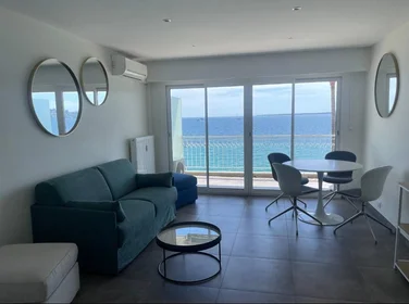 Private room at Antibes, 06160, image 9 of 15