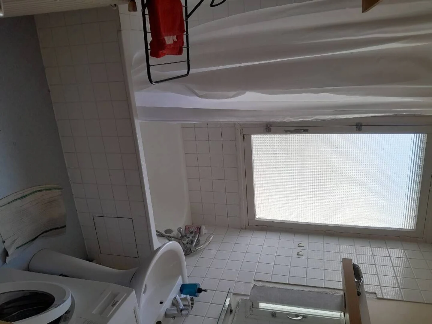 Öğrenciler için rahat oda  bölgesinde mevcut