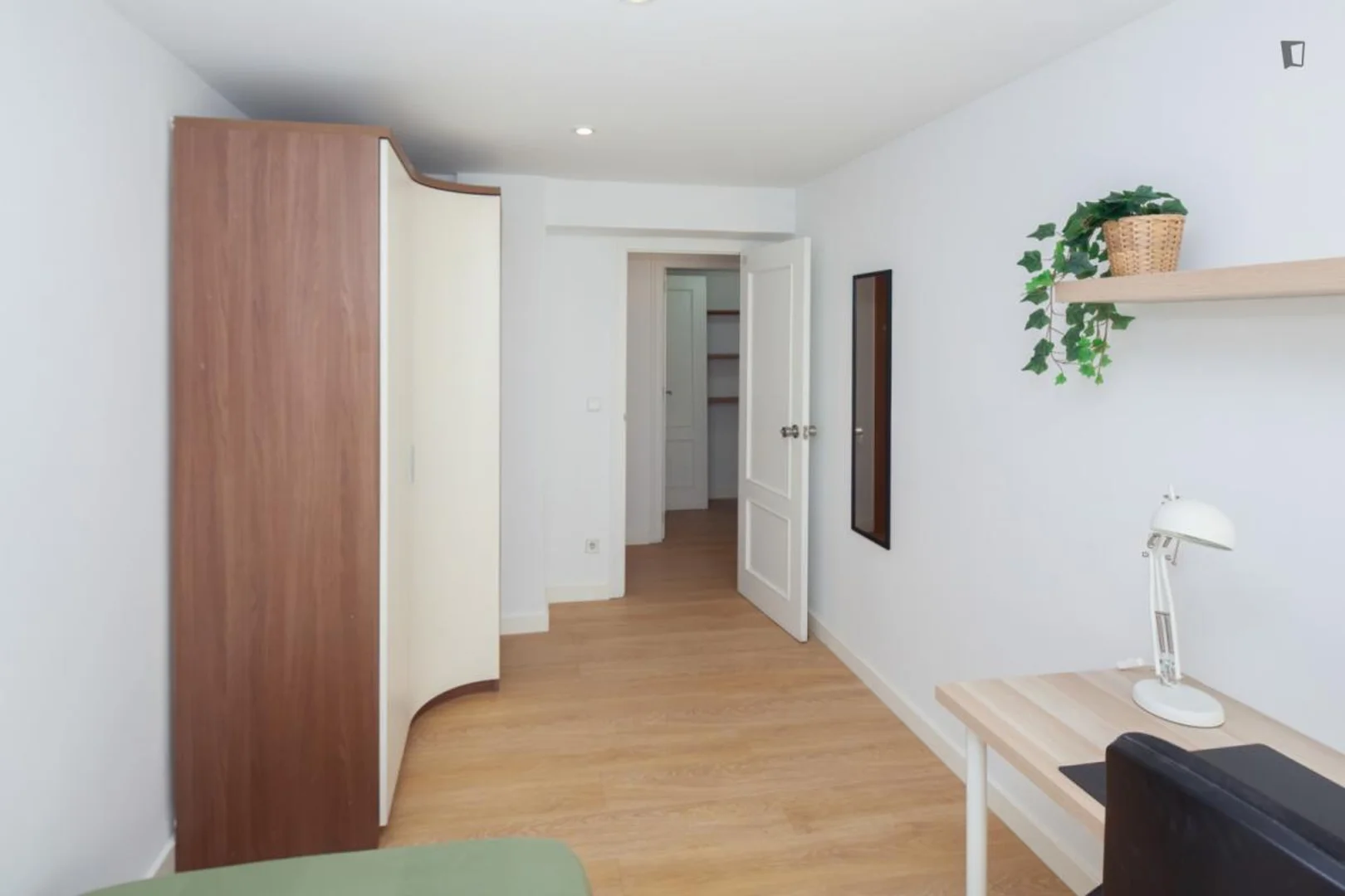 Habitación en apartamento estudiantil en alquiler en , completamente amueblado