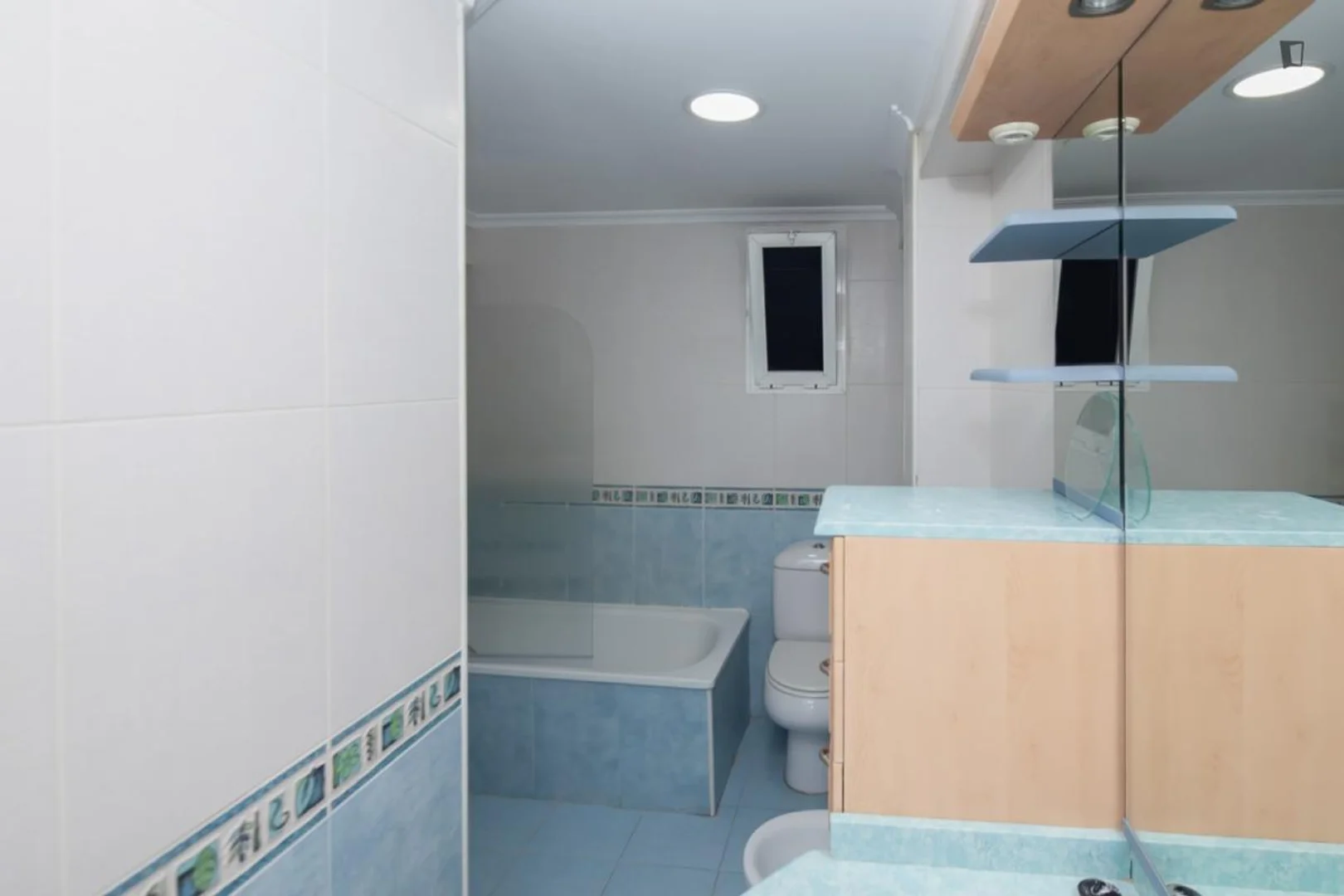 Habitación para estudiantes en  con modernas comodidades