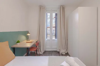 Habitación privada en C. de los Caños del Peral, 6, Centro, 28013 Madrid, Spain, imagen 4 de 28