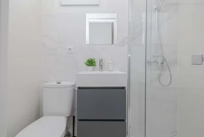 Habitación privada en C. de los Caños del Peral, 6, Centro, 28013 Madrid, Spain, imagen 8 de 28