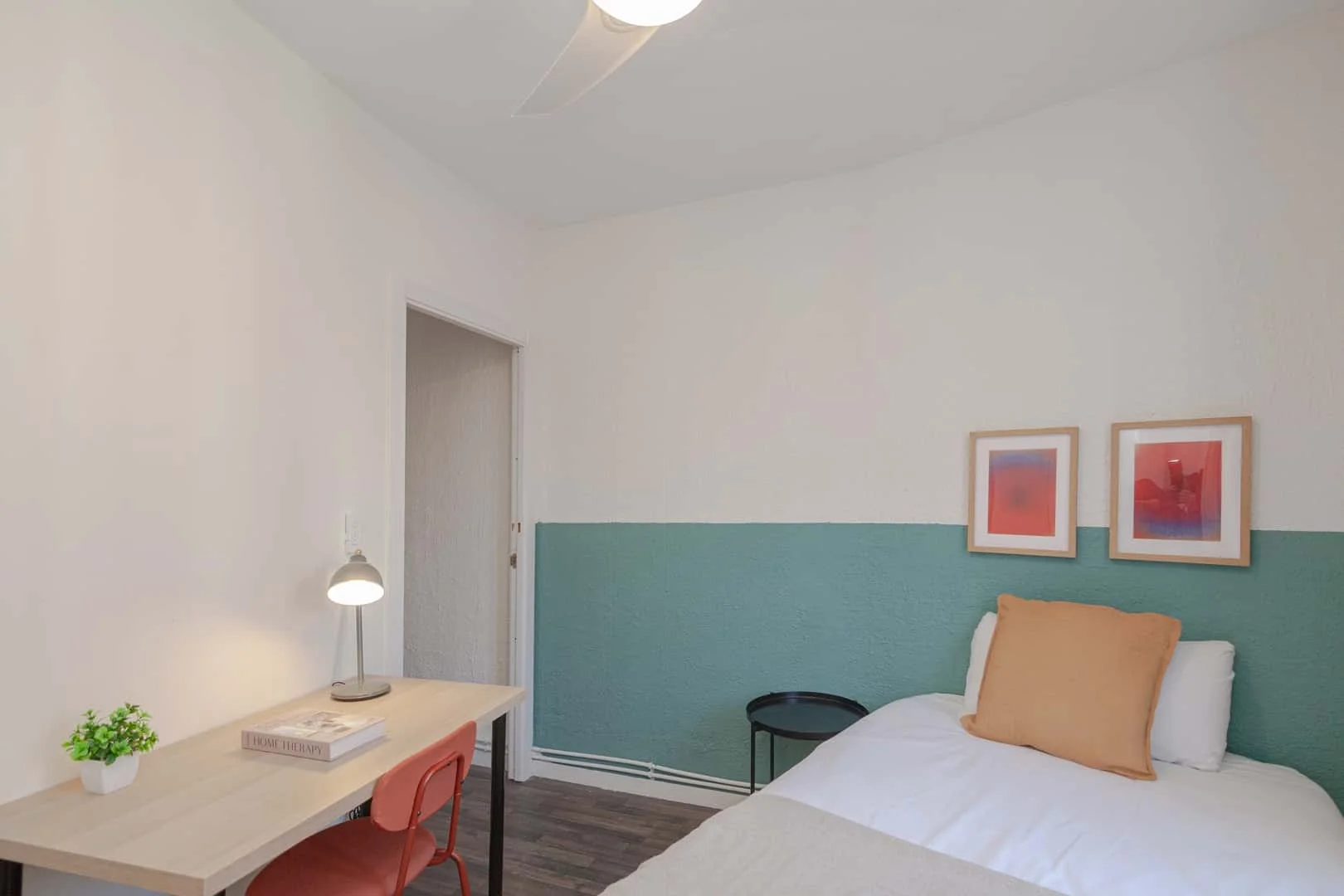 Habitación estudiantil económica con ubicación conveniente en 