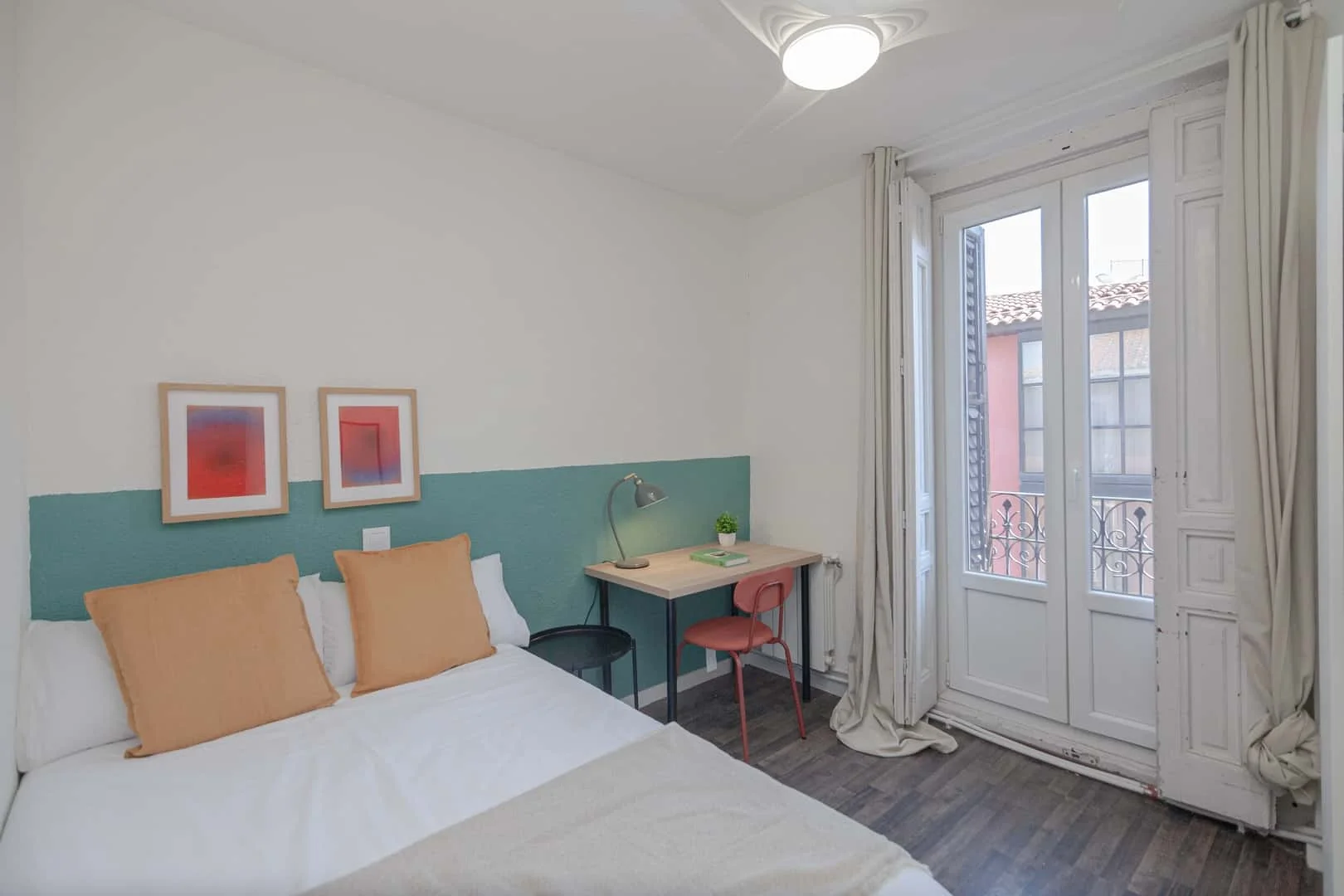Habitación acogedora para estudiantes disponible en 