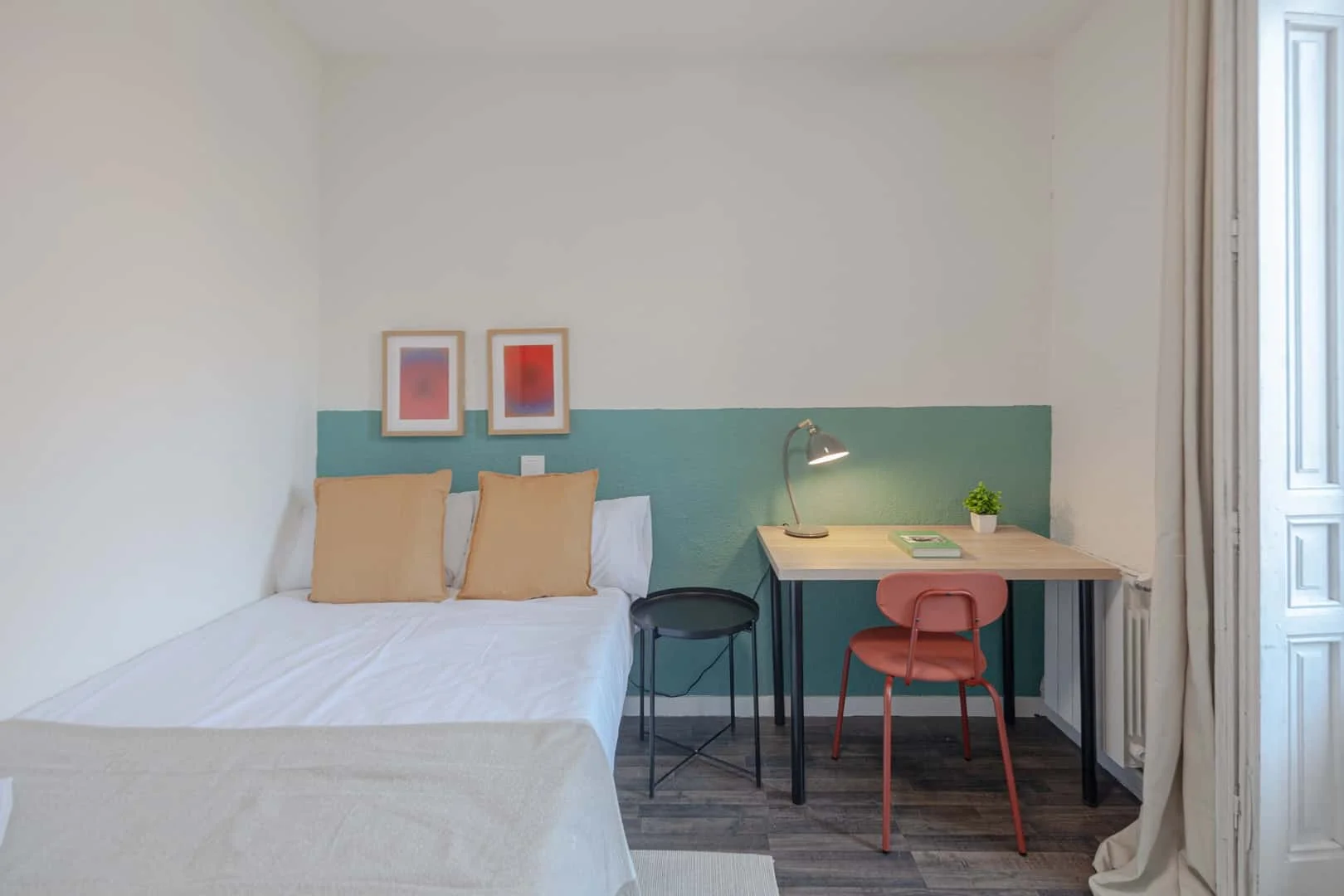 Habitación estudiantil económica cerca del campus en 