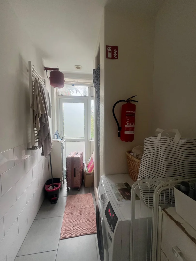Chambre d'étudiant économique avec emplacement pratique dans 