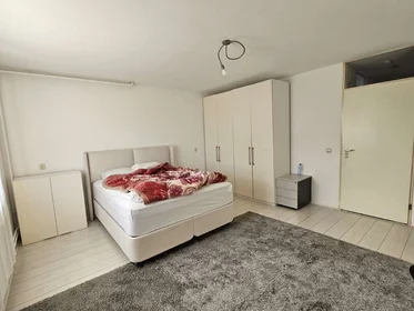 Logement entier à Augusto Sandinostraat, image 1 de 8