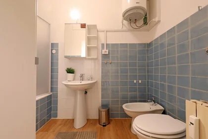 Private room at Via dei Giornalisti, image 12 of 14