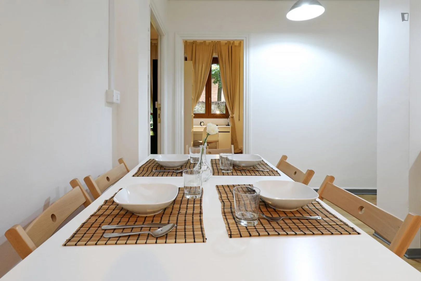 Budget-friendly student room close to campus in 