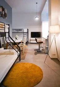 Gesamte Unterkunft in der Allerheiligenplatz, 20. Bezirk-Brigittenau, bild 1 von 10