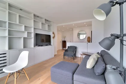 Logement entier à Rue Denfert Rochereau, Prince–Marmottan, image 1 de 10