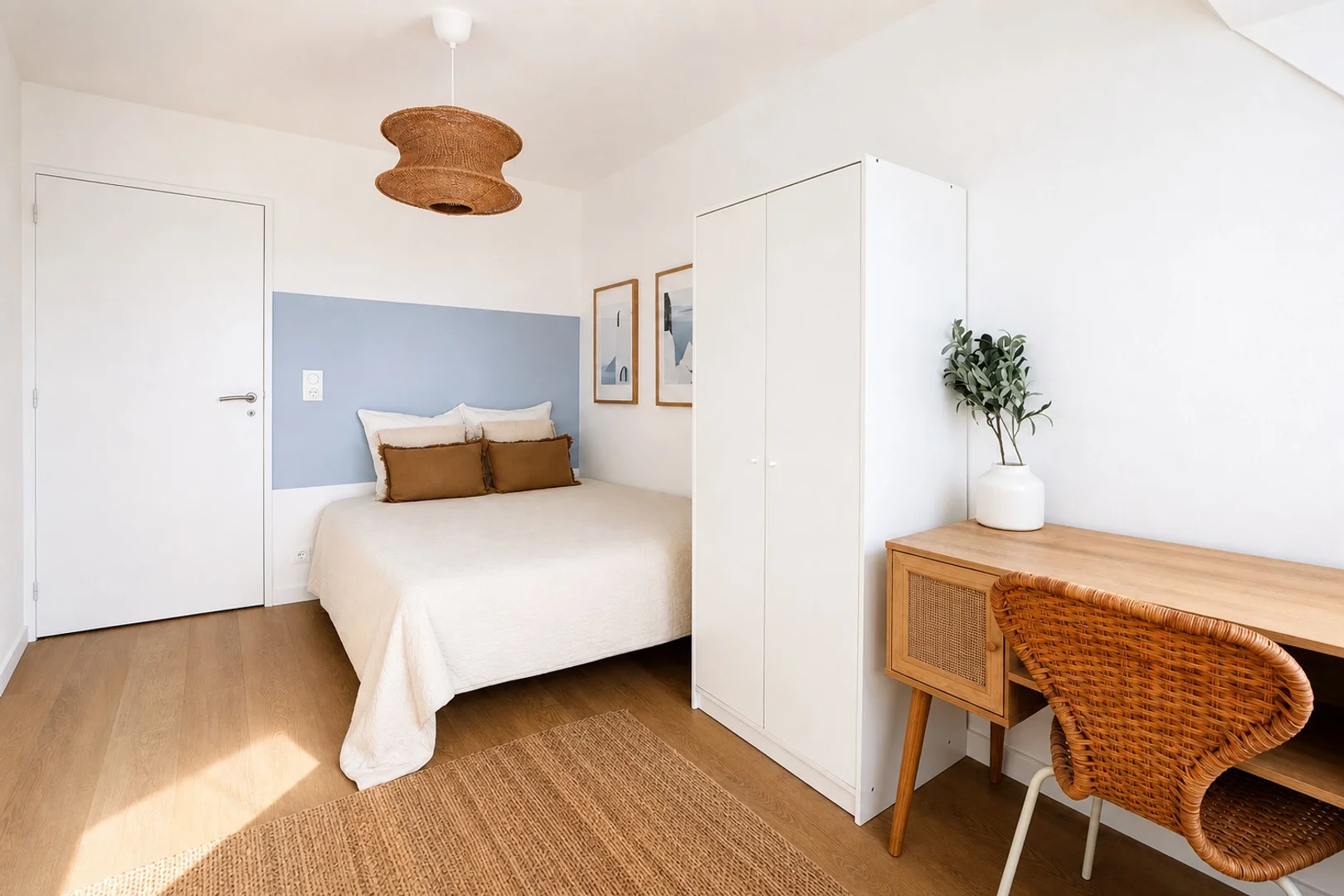 Cozy room for students available in 