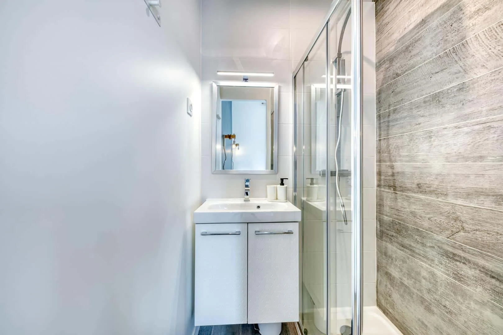 Budget-friendly student room close to campus in 