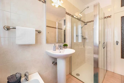 Habitación privada en Via Curzola, 3, 35135 Padova PD, Italia, imagen 7 de 33