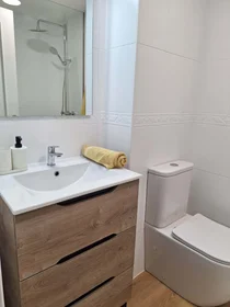 Privatzimmer in der Av. de La Rioja, 1, 28691 Villanueva de la Cañada, Madrid, España, bild 5 von 12
