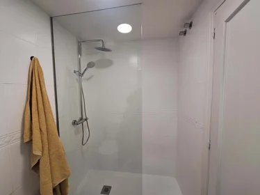 Privatzimmer in der Av. de La Rioja, 1, 28691 Villanueva de la Cañada, Madrid, España, bild 6 von 12