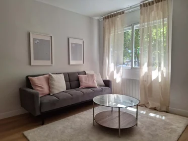Privatzimmer in der Av. de La Rioja, 1, 28691 Villanueva de la Cañada, Madrid, España, bild 8 von 12