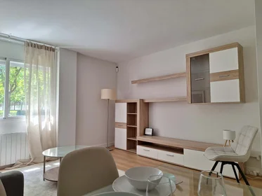 Privatzimmer in der Av. de La Rioja, 1, 28691 Villanueva de la Cañada, Madrid, España, bild 9 von 12