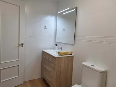 Privatzimmer in der Av. de La Rioja, 1, 28691 Villanueva de la Cañada, Madrid, España, bild 6 von 13