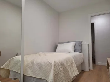 Privatzimmer in der Av. de La Rioja, 1, 28691 Villanueva de la Cañada, Madrid, España, bild 2 von 11