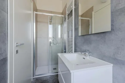Stanza privata in Via Giulio Togni, 14, 25122 Brescia BS, Italy, immagine 8 di 12