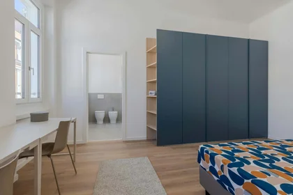Stanza privata in Via Giovanni Pascoli, 39, 34141 Trieste TS, Italy, immagine 7 di 20