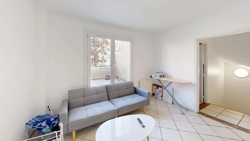 Quarto privado em 2 Sq. Elie Reclus, 91000 Évry-Courcouronnes, France, imagem 14 de 20