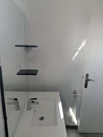 Quarto privado em 2 Sq. Elie Reclus, 91000 Évry-Courcouronnes, France, imagem 19 de 20