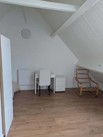 Quarto privado em 2 Sq. Elie Reclus, 91000 Évry-Courcouronnes, France, imagem 5 de 20