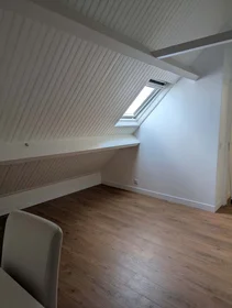 Quarto privado em 2 Sq. Elie Reclus, 91000 Évry-Courcouronnes, France, imagem 6 de 20