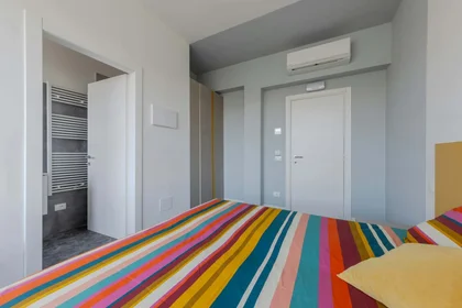 Stanza privata in Via Giulio Togni, 14, 25122 Brescia BS, Italy, immagine 6 di 12
