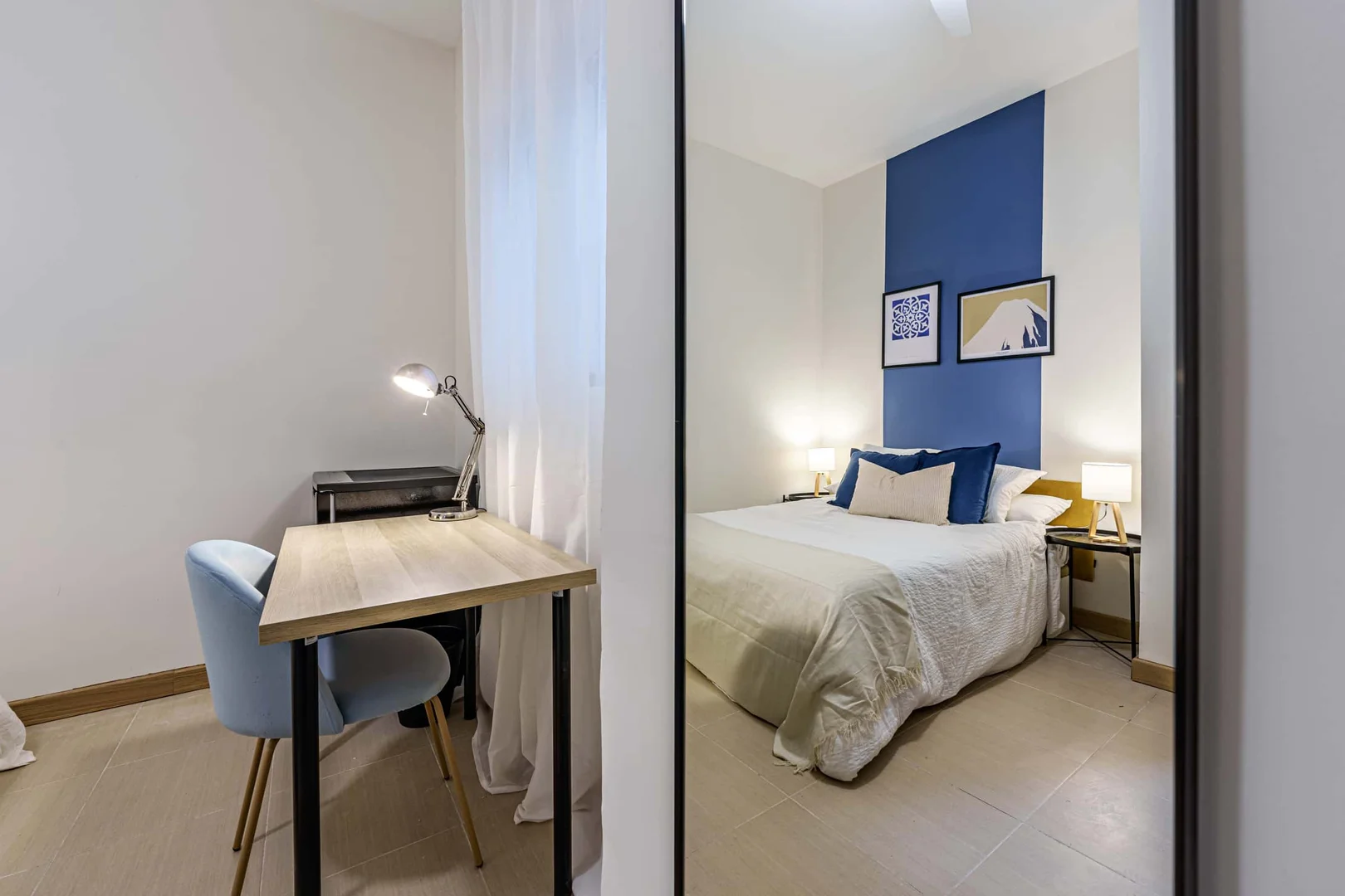 Habitación en apartamento estudiantil en alquiler en , completamente amueblado