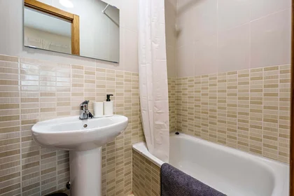 Habitación privada en C. Álamos, 31, Distrito Centro, 29012 Málaga, Spain, imagen 5 de 12