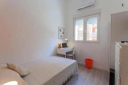 Privatzimmer in der Calle José Carsí, bild 4 von 13