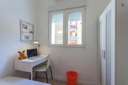 Privatzimmer in der Calle José Carsí, bild 5 von 13