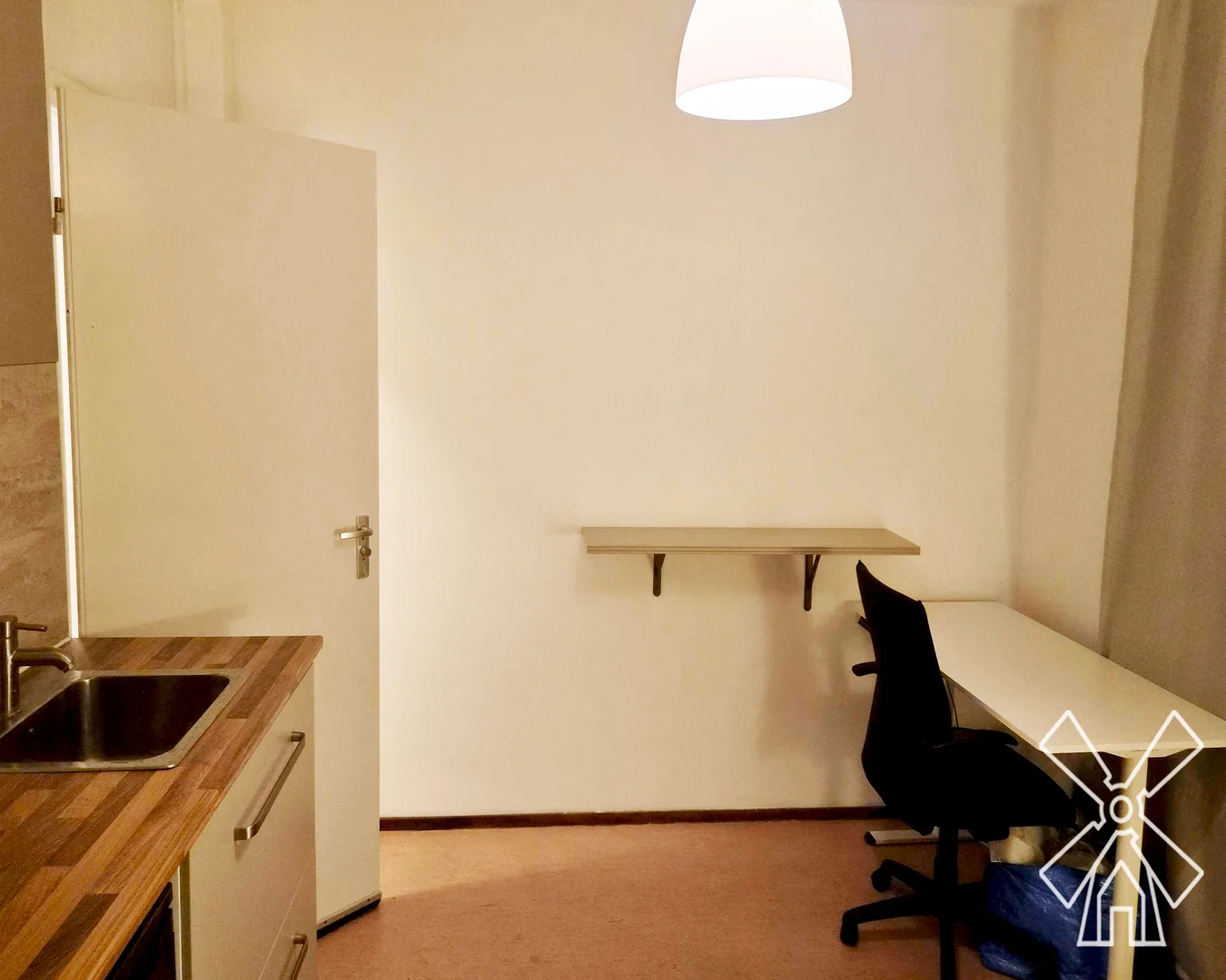 Quarto acolhedor para estudantes disponível em 