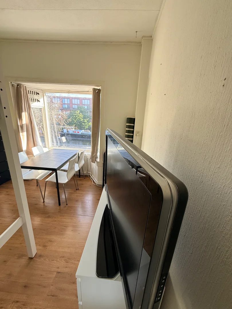 Komfortables und geräumiges Studentenzimmer in 