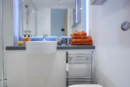 Private room in residence at 5 Blackhorse Ln, London E17 6DS, United Kingdom, image 18 of 21