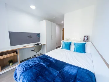 Quarto privado em residência em 200 N Hanover St, Glasgow G4 0PY, United Kingdom , imagem 3 de 36